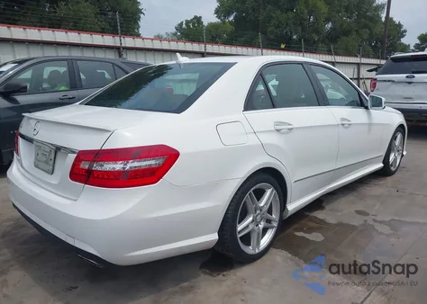 2013 Mercedes-Benz E 350 z USA, uszkodzony, nr VIN WDDHF5KB6DA682949